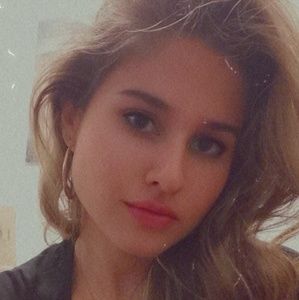 Meet your Posher, Victoria